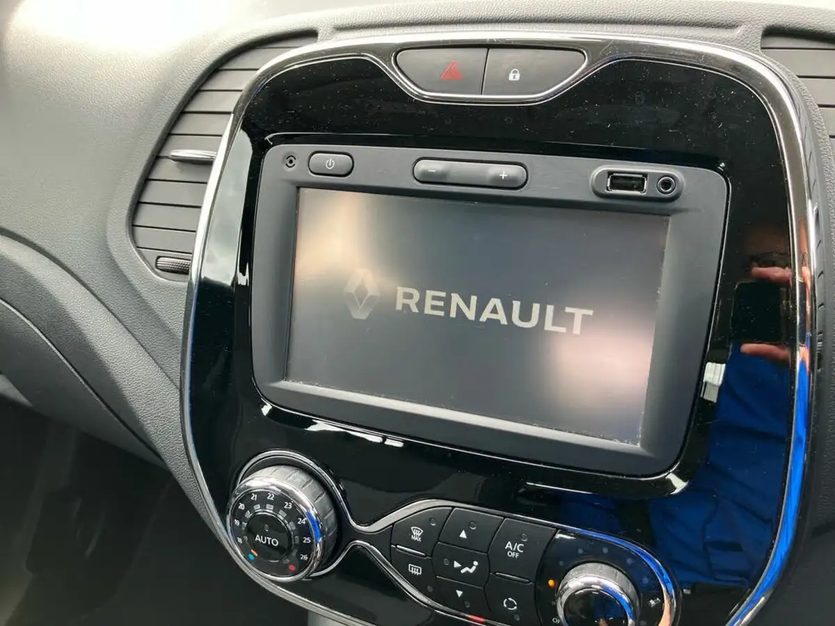 2016-renault-captur-09-dynamique-nav-big-10