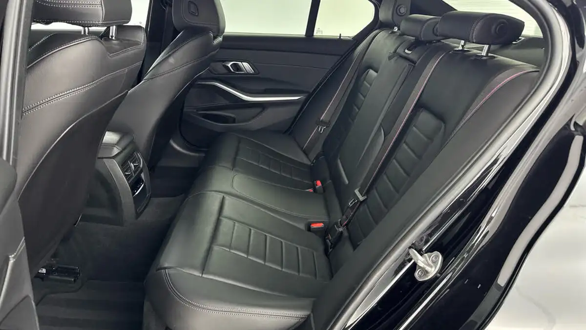 2021-bmw-3-series-20-330i-m-sport-saloon-4d-big-13