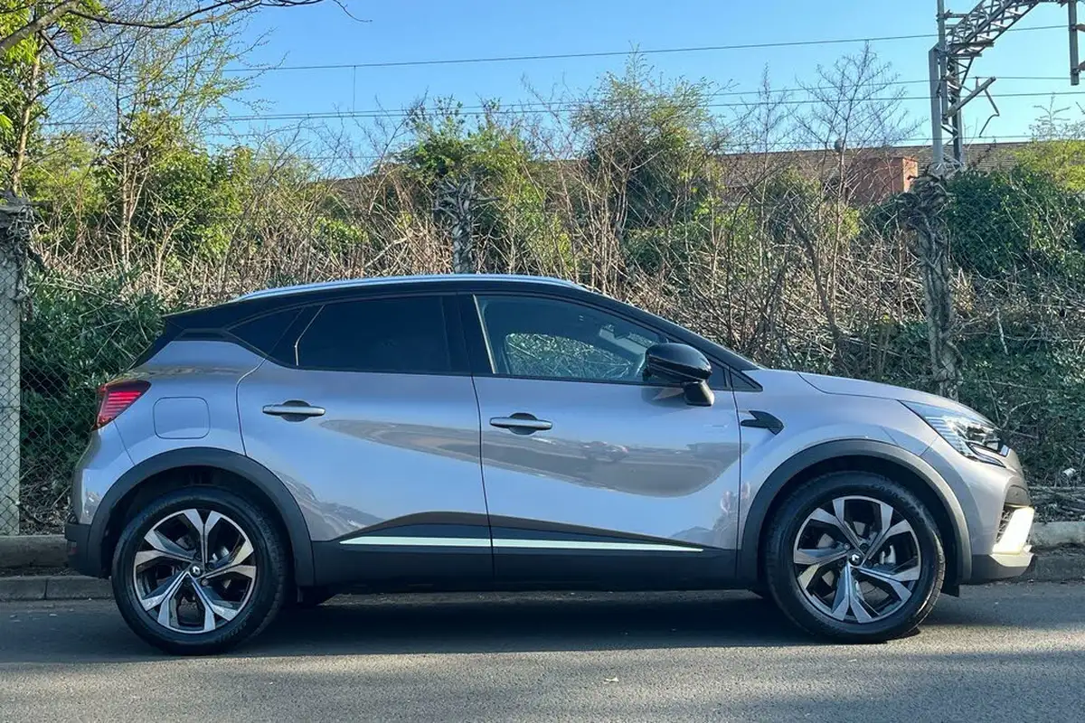 2023-renault-captur-16-e-tech-engineered-145ps-full-big-10
