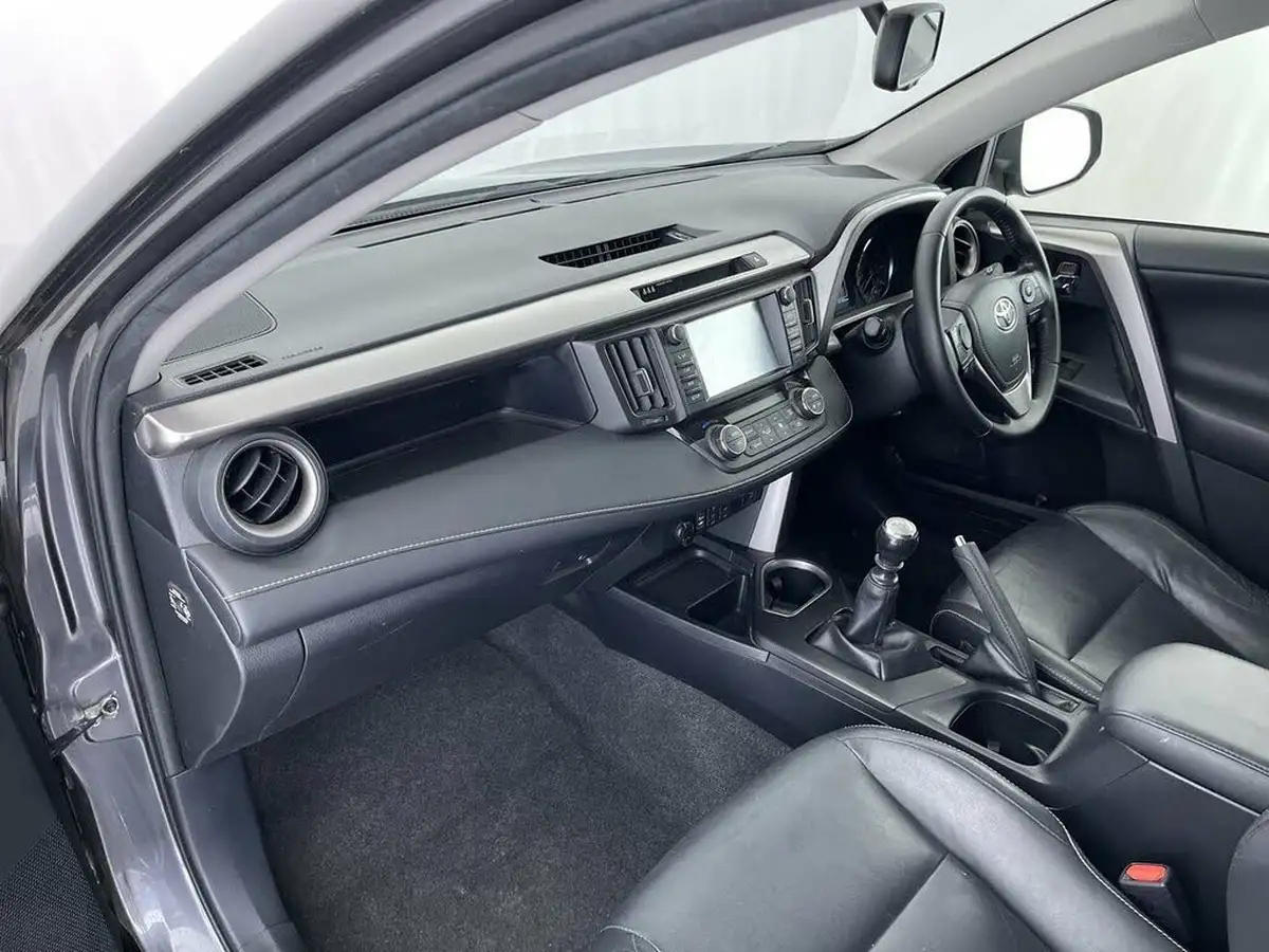 2016-toyota-rav4-20d-4d-excel-big-31