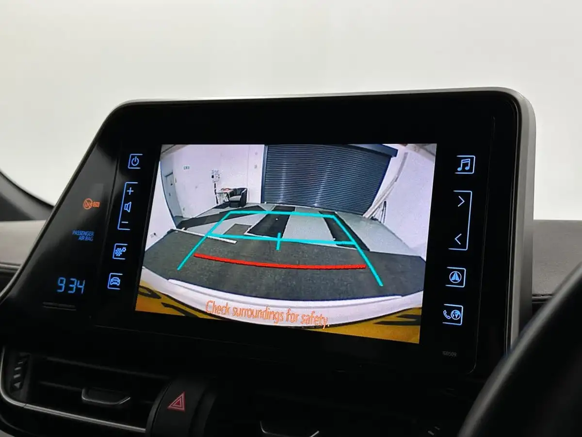 2017-toyota-c-hr-18-vvt-i-excel-big-22