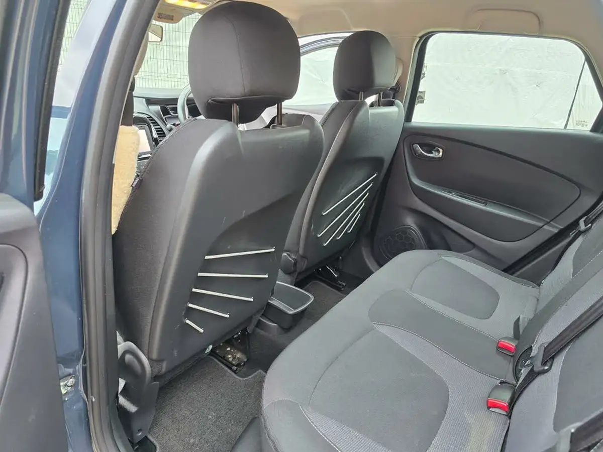 2016-renault-captur-15dci-dynamique-nav-90bhp-edc-auto-big-26
