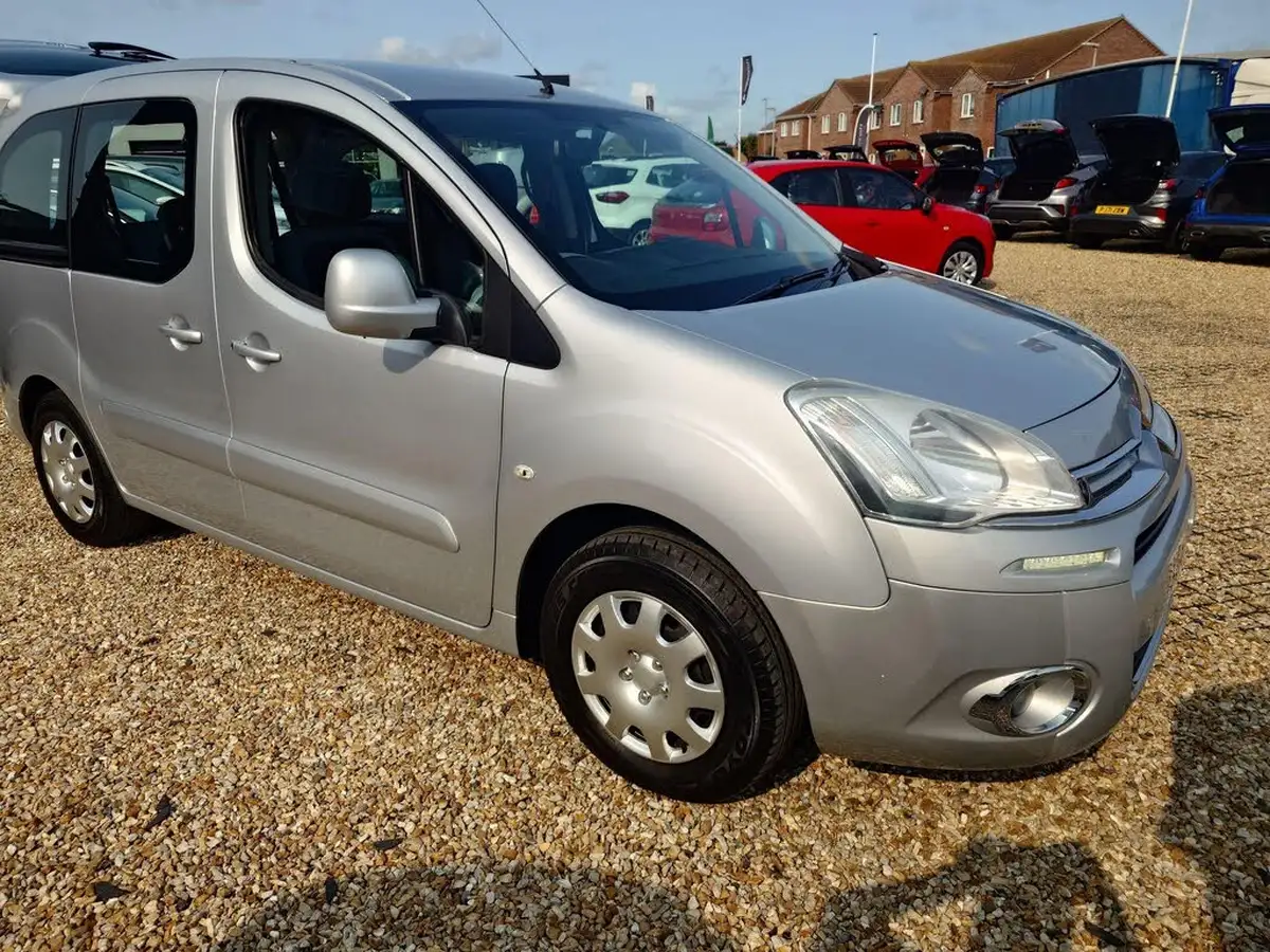 2014-citroen-berlingo-16td-multispace-vtr-90ps-big-11