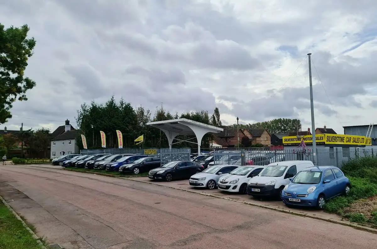 2010-honda-jazz-14-es-98bhp-semi-a-big-1