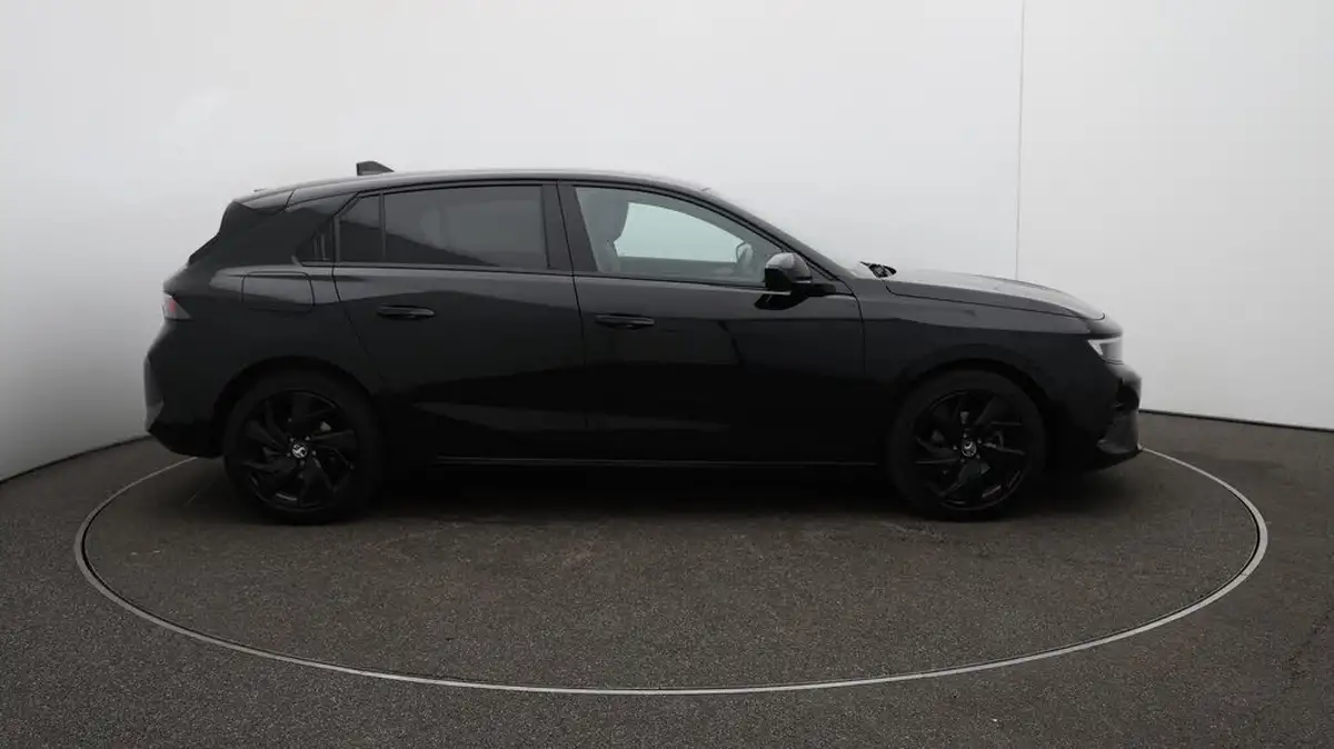 2023-vauxhall-astra-12-turbo-gs-hatchback-auto-big-41