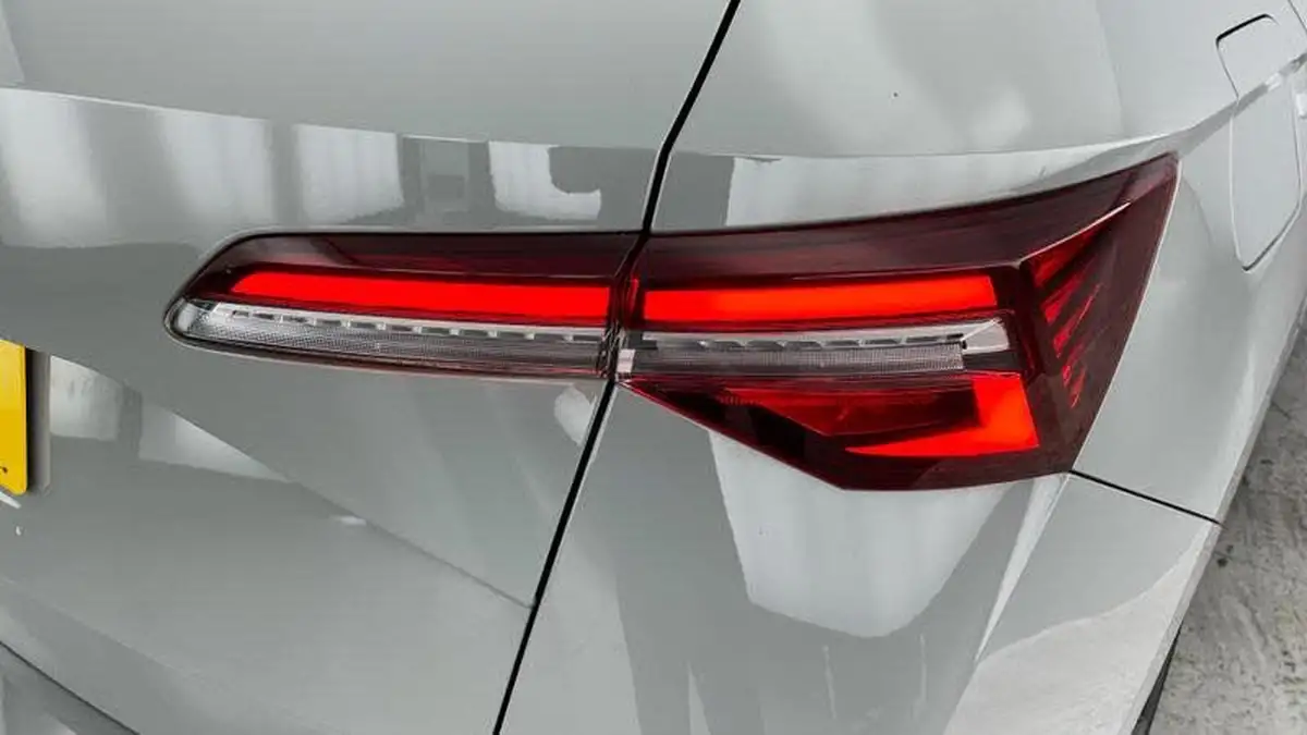 2023-skoda-karoq-15-tsi-sportline-dsg-big-30