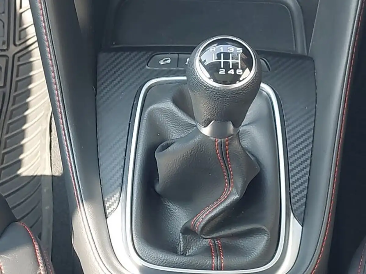 2022-mg-zs-suv-10t-gdi-exclusive-big-10