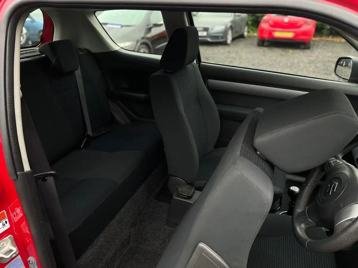 2009-suzuki-swift-15-glx-3d-big-18