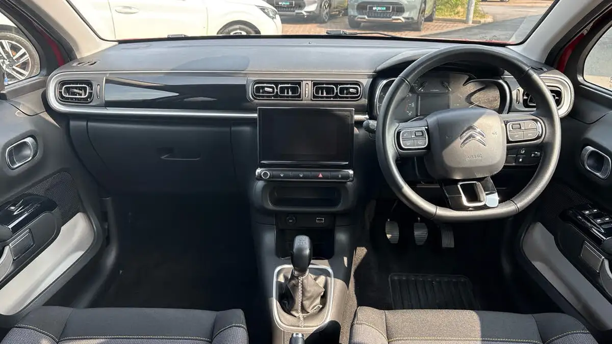 2019-citroen-c3-12-puretech-flair-82ps-ss-big-3