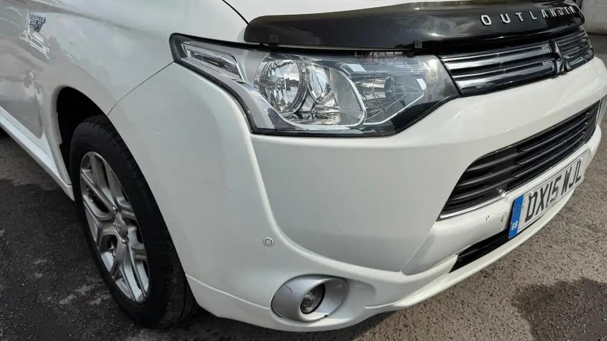 2015-mitsubishi-outlander-20-gx3h-phev-5st-big-33