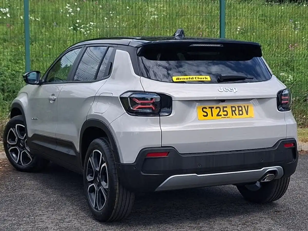 2025-jeep-avenger-12-gse-summit-big-1