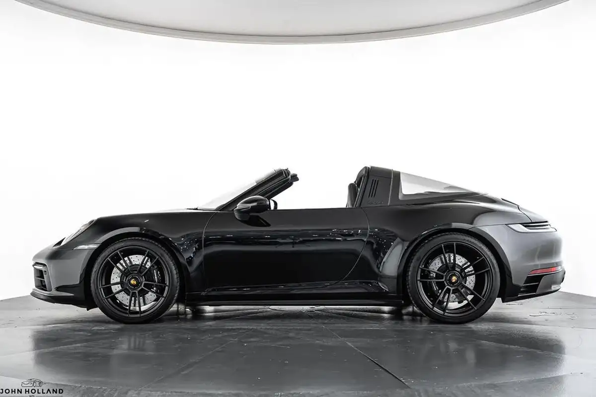 2022-porsche-911-30-targa-4-gts-pdk-big-6