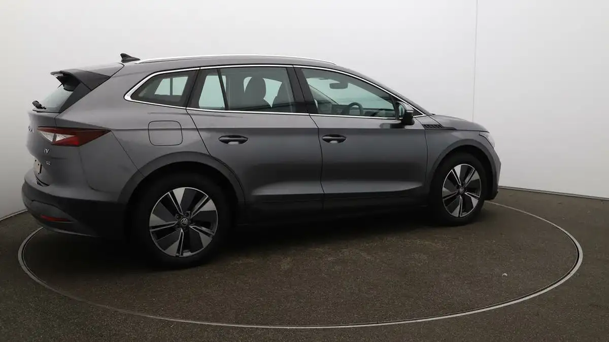 2022-skoda-enyaq-e-60-big-52