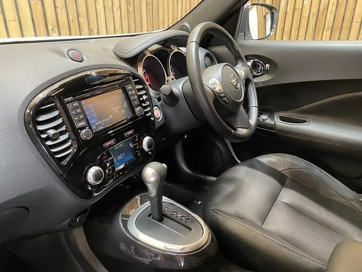 2019-nissan-juke-16-tekna-112ps-xtronic-cvt-big-17