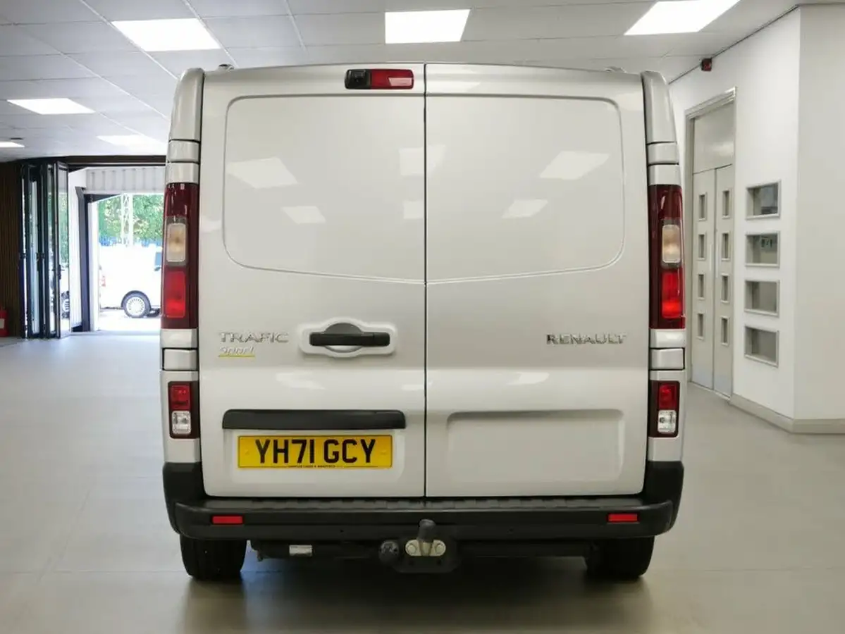 2021-renault-trafic-20dci-sl28-energy-120-sport-non-nav-big-22