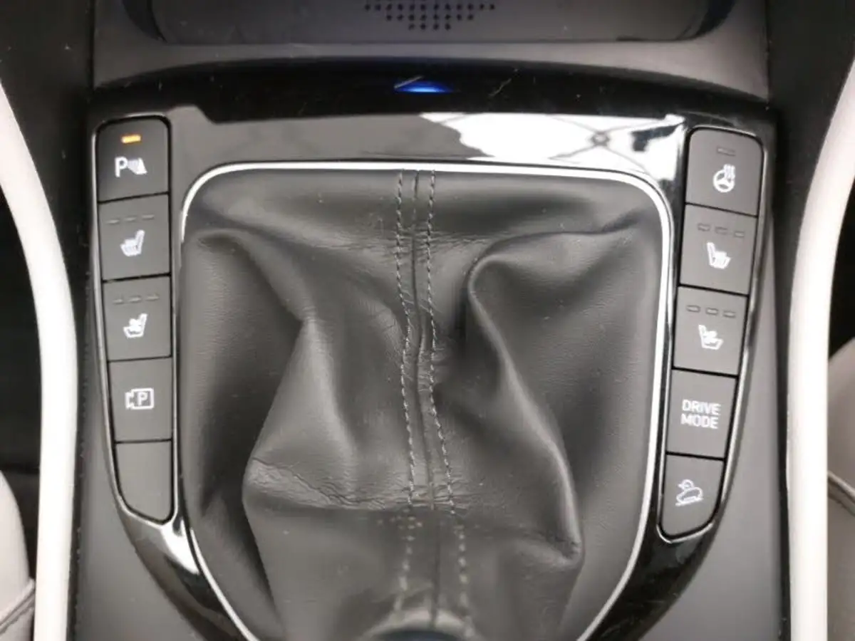 2022-hyundai-tucson-16-t-gdi-ultimate-150ps-big-17