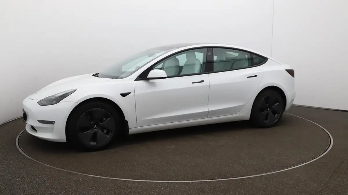 2021-tesla-model-3-e-long-range-awd-big-67