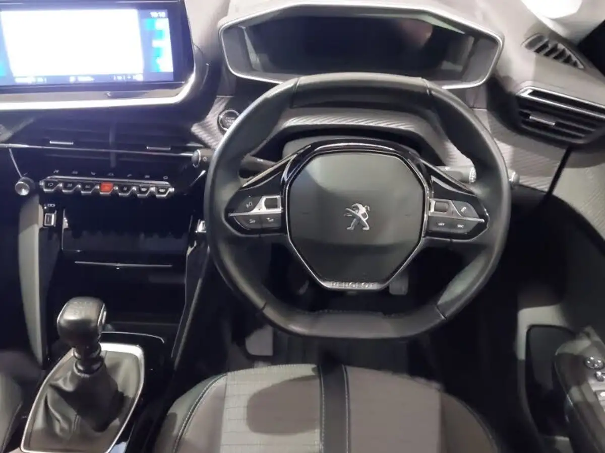 2020-peugeot-208-12-puretech-allure-premium-100bhp-big-6