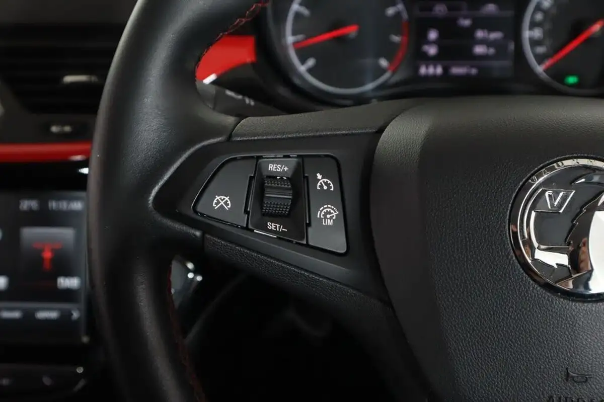 2016-vauxhall-corsa-14i-sri-75ps-ecoflex-3d-1398cc-big-33
