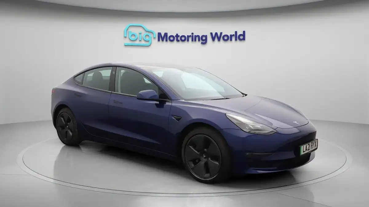 2021-tesla-model-3-e-long-range-4x4-big-1
