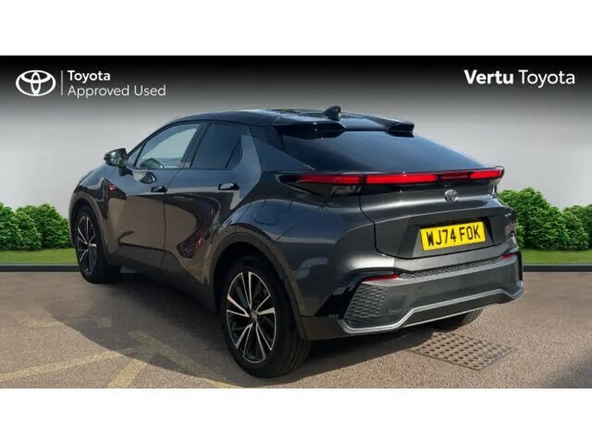2024-toyota-c-hr-20-vvt-i-excel-220bhp-plug-in-tech-pack-big-3