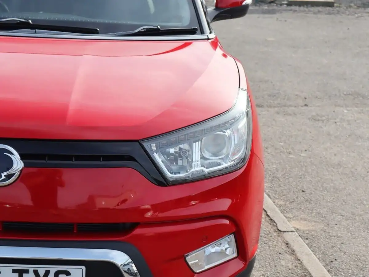 2017-kgm-ssangyong-tivoli-16-elx-big-12
