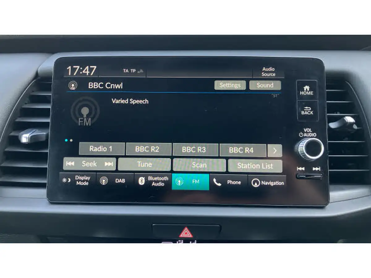 2021-honda-jazz-15-i-mmd-ex-107ps-big-15