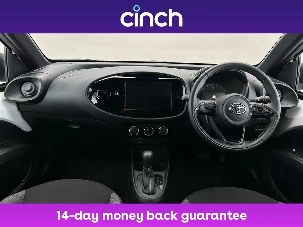 2024-toyota-aygo-x-10-vvt-i-pure-cvt-big-14