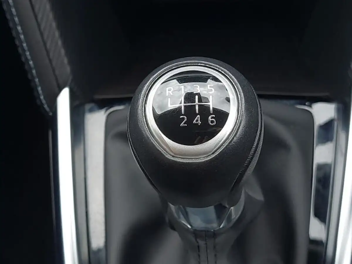 2022-mazda-mazda2-15-e-skyactiv-g-gt-sport-tech-big-11