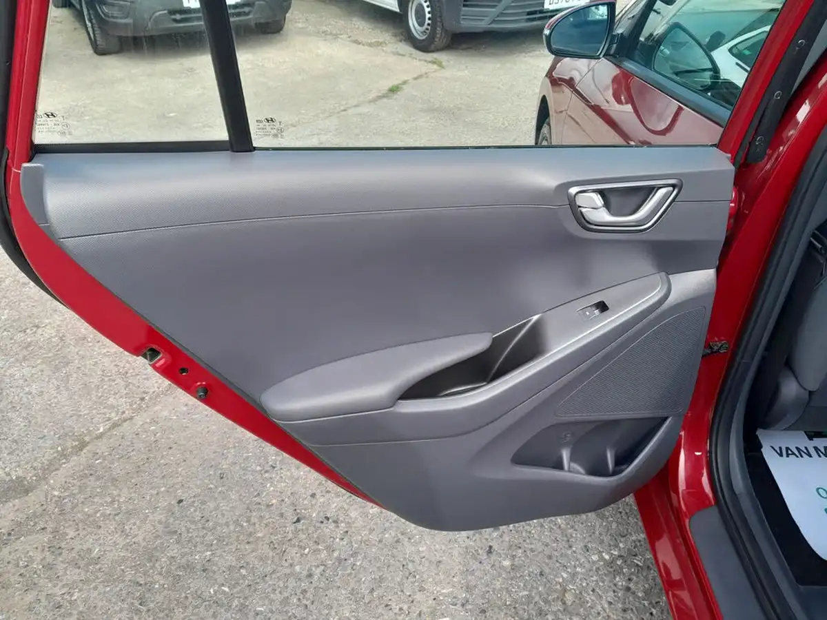 2022-hyundai-ioniq-16-gdi-premium-se-hybrid-big-31