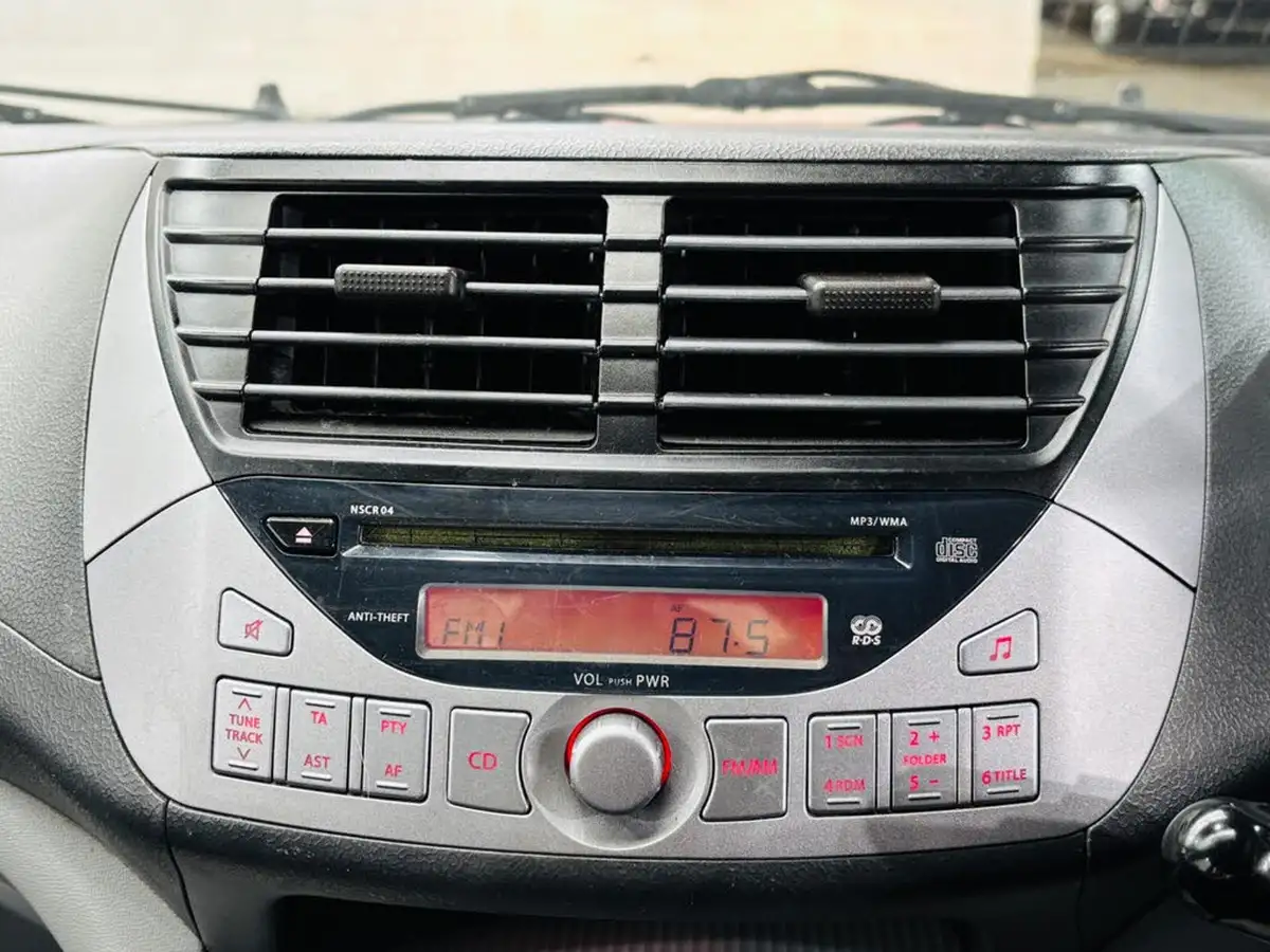 2010-suzuki-alto-10-sz4-auto-big-18