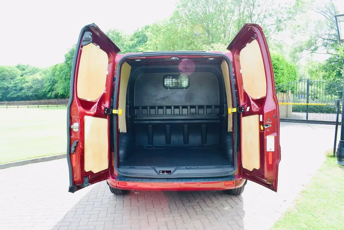 2022-ford-transit-custom-20tdci-300-l1h1-limited-130pseu6dt-double-cab-in-van-big-4