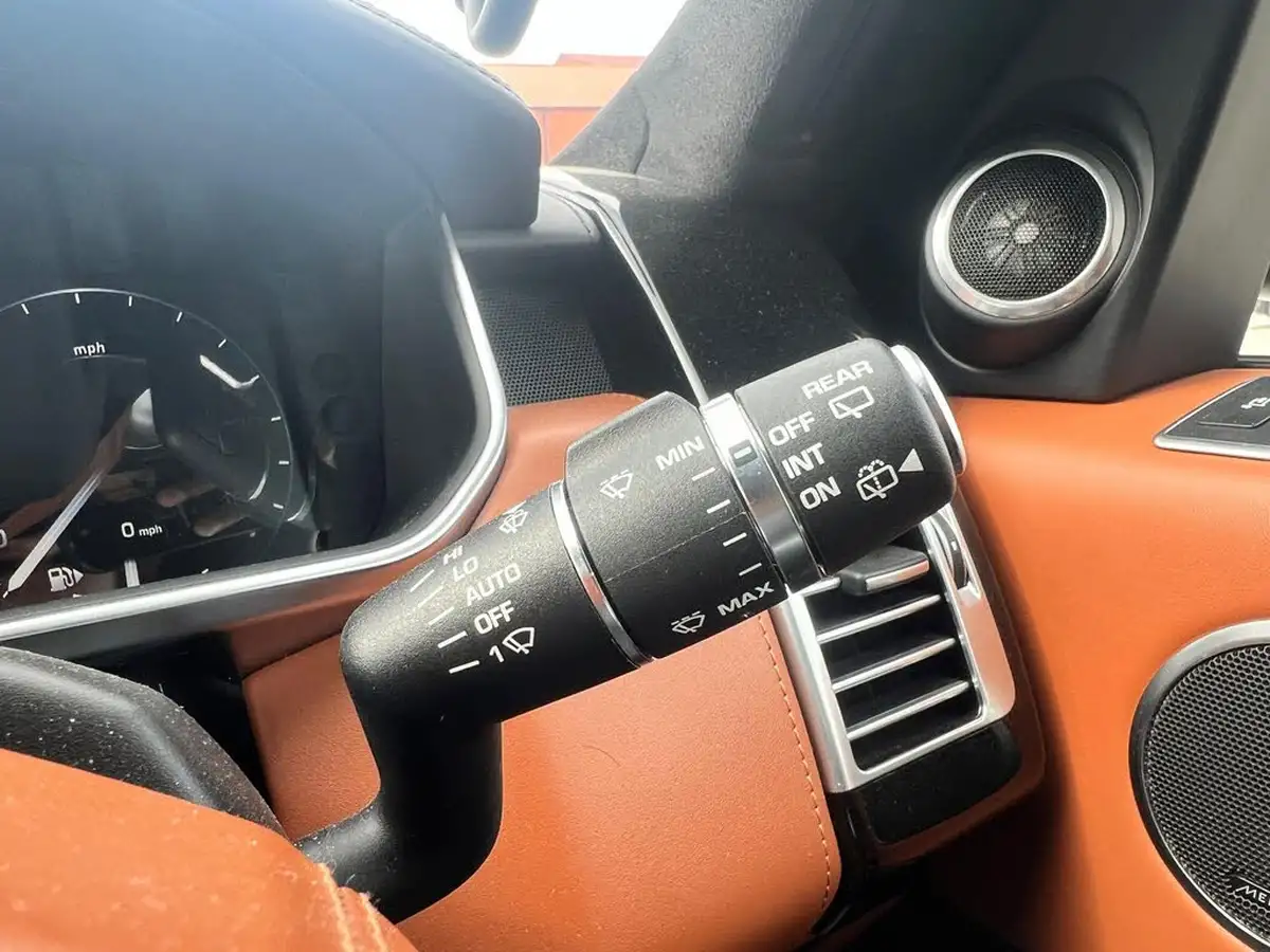 2016-land-rover-range-rover-44-sdv8-autobiography-44-sdv8-334bhp-4x4-ss-big-41