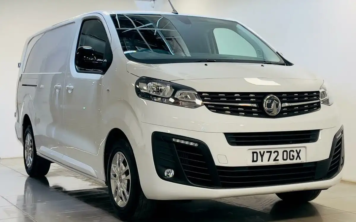 2022-vauxhall-vivaro-15td-2900-l2h1-sportive-big-5