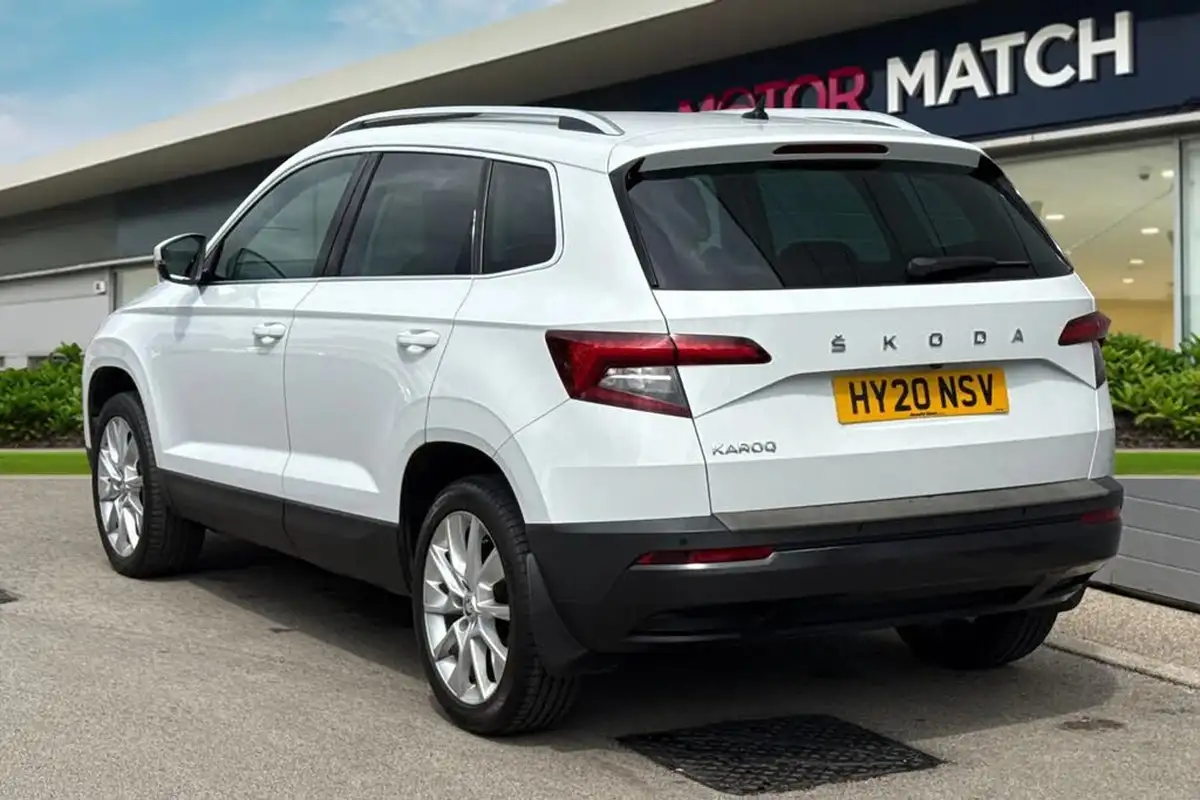2020-skoda-karoq-15-tsi-se-l-big-1