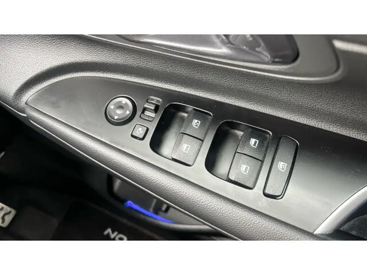 2024-hyundai-bayon-10-t-gdi-ultimate-100ps-7dct-big-33