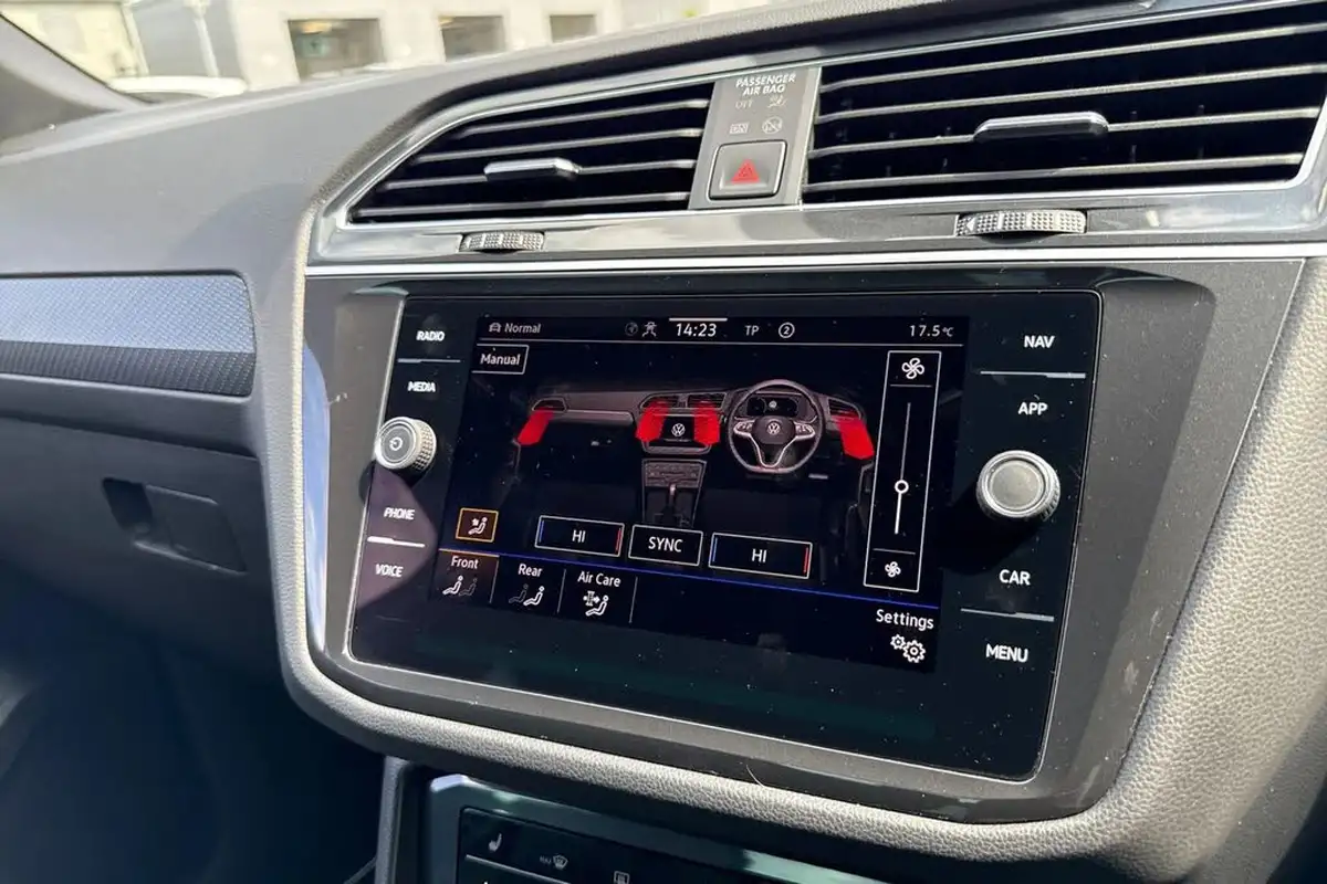 2021-volkswagen-tiguan-15-tsi-r-line-big-51