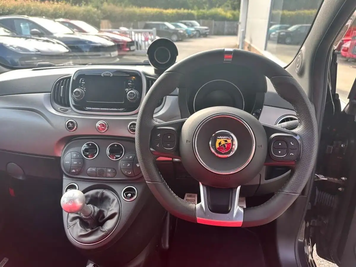 2018-abarth-595-14-tjet-turismo-big-14