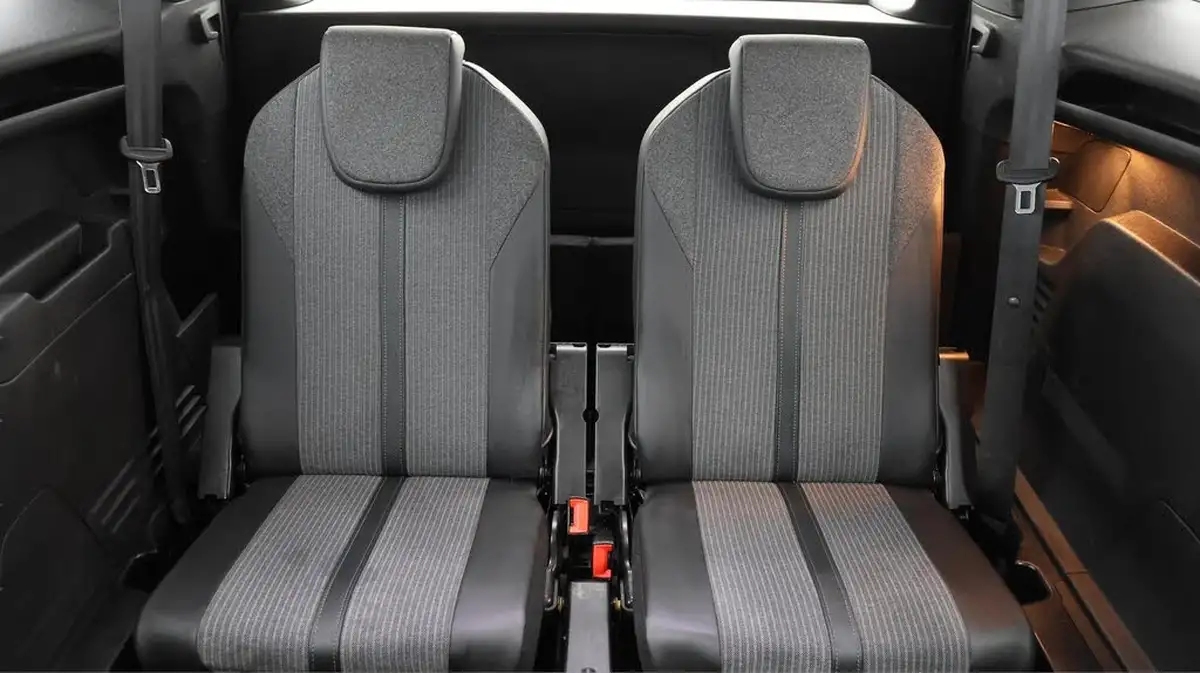 2021-peugeot-5008-suv-12-puretech-allure-premium-big-20