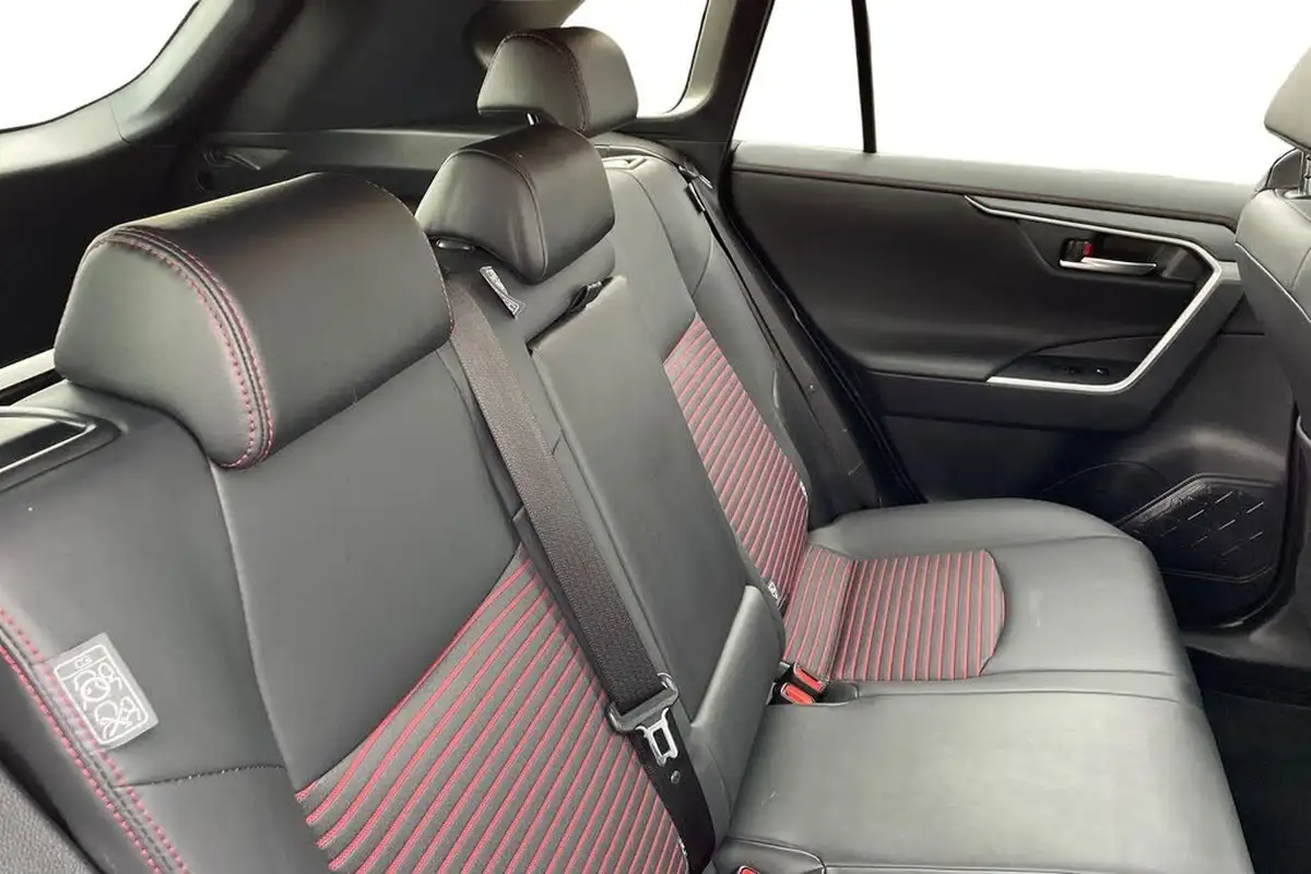 2023-toyota-rav4-25-vvt-i-dynamic-302bhp-plug-in-big-18