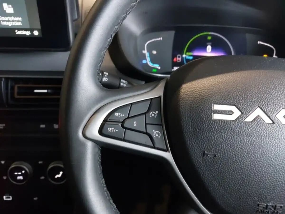 2024-dacia-jogger-16-tce-extreme-big-9
