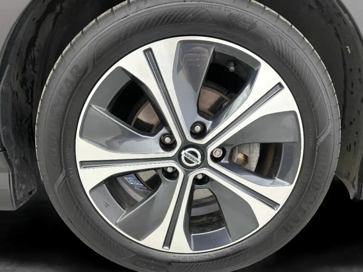 2021-nissan-leaf-e-10-40kwh-big-11