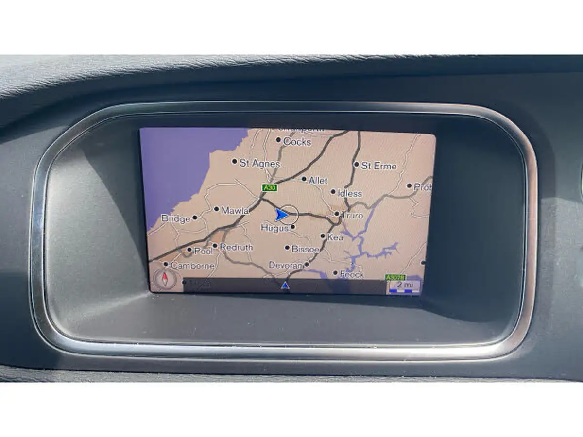 2019-volvo-v40-20td-d3-inscription-edition-big-29