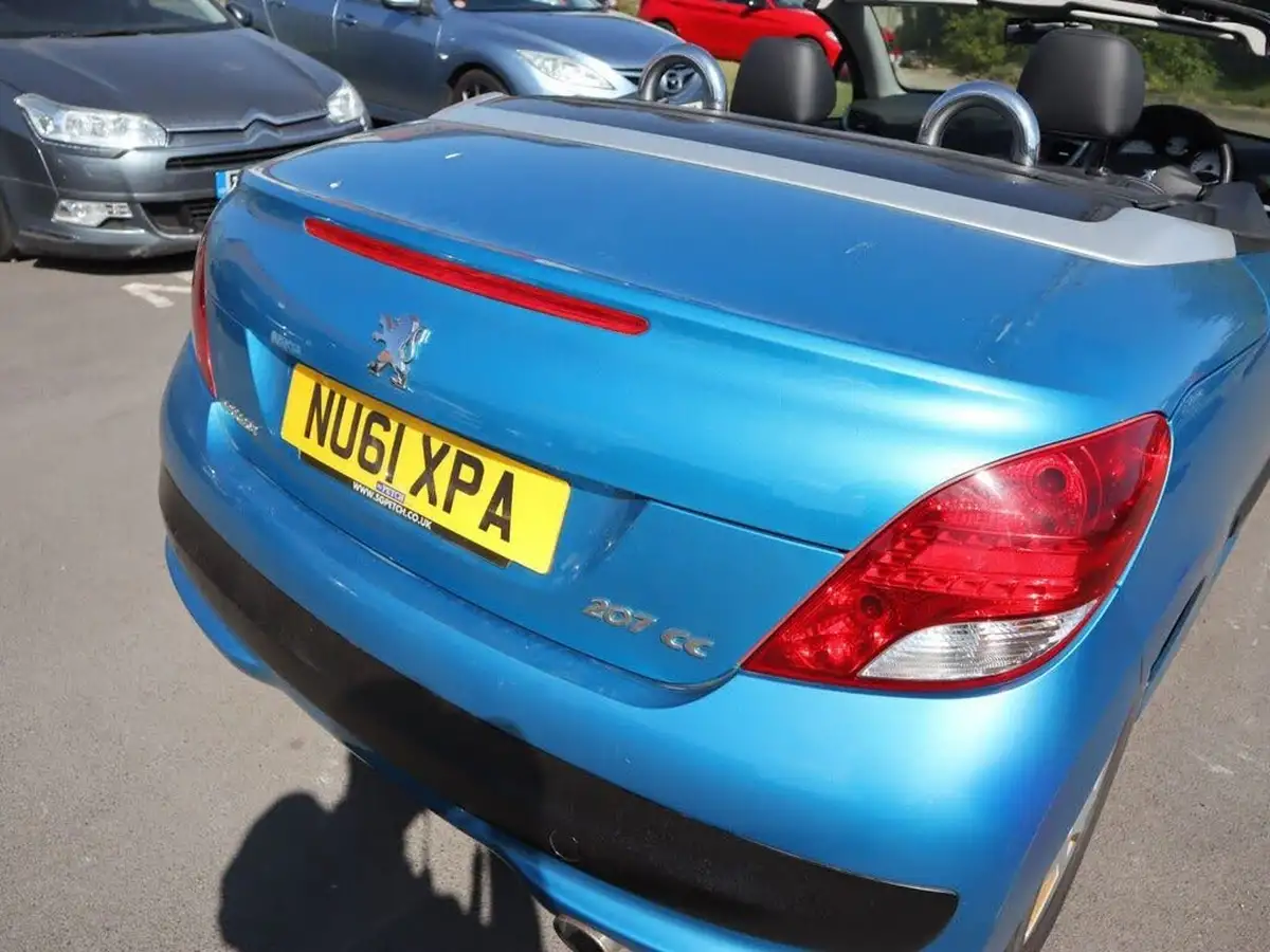 2011-peugeot-207-cc-16-sport-vti-big-19
