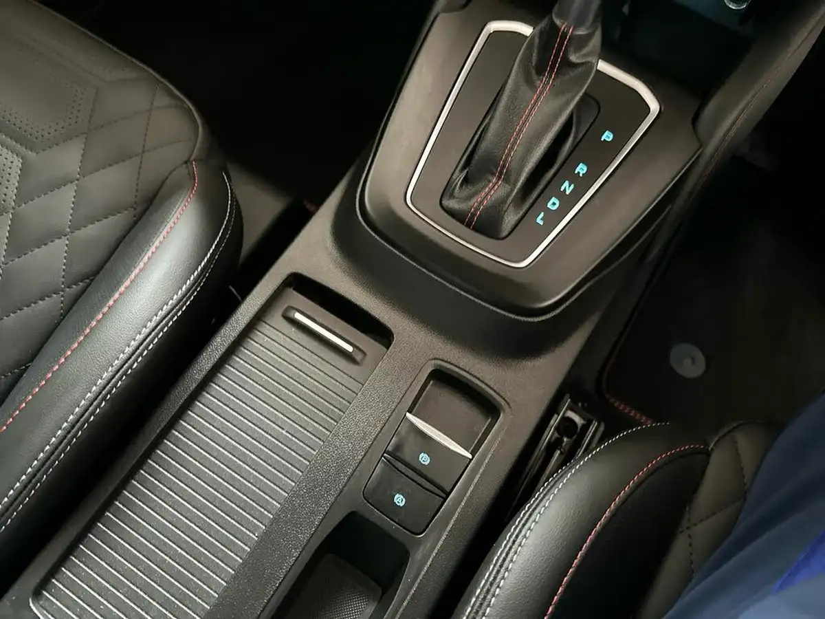 2024-ford-focus-10t-st-line-x-155ps-estate-powershift-big-27