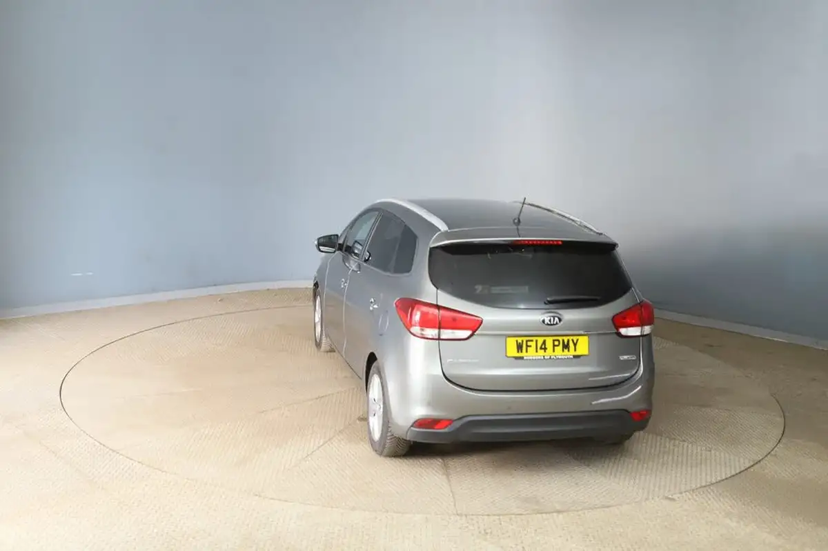 2014-kia-carens-17-crdi-2-114bhp-isg-big-3