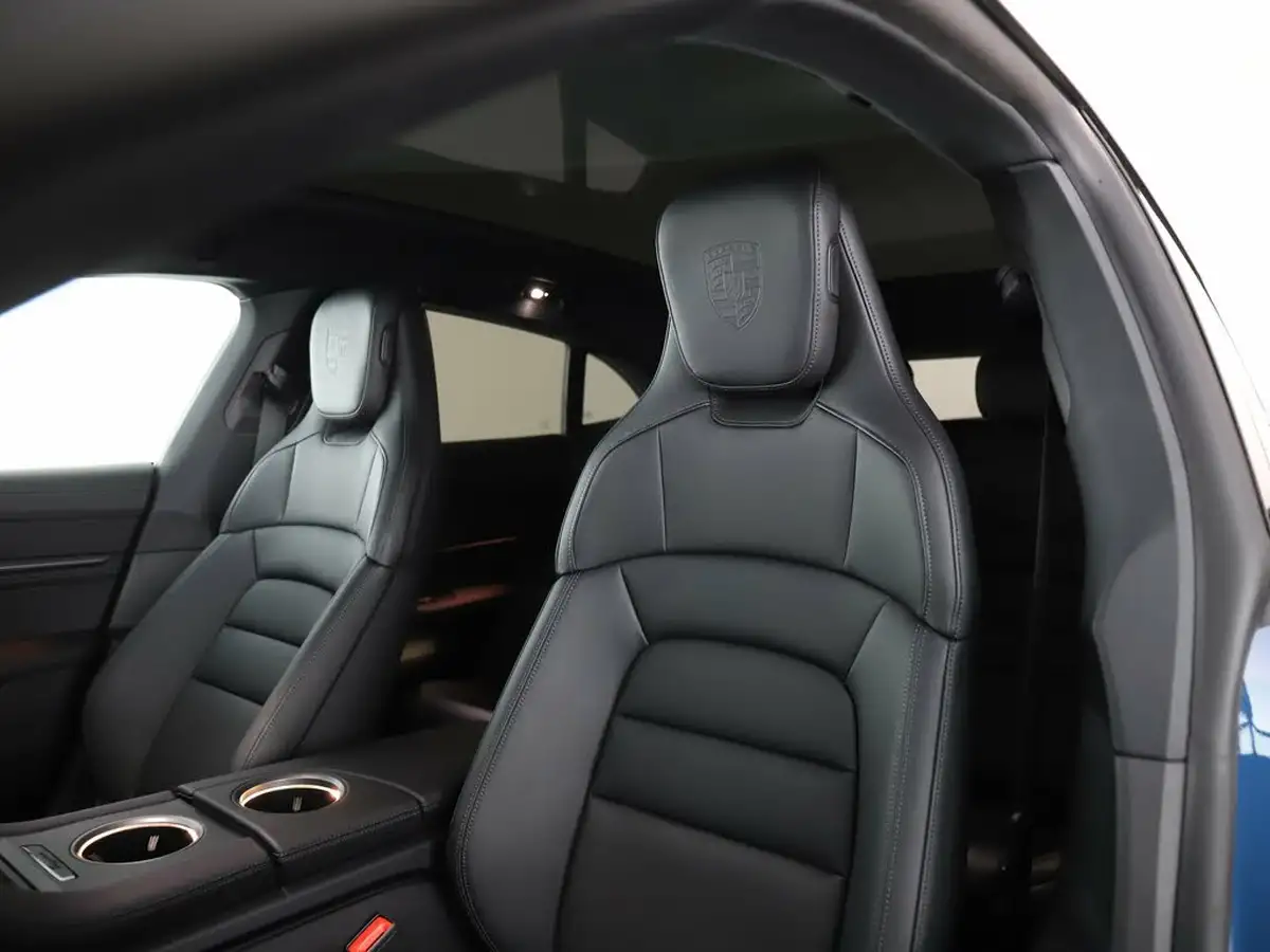 2025-porsche-taycan-e-4s-cross-turismo-598ps-big-14