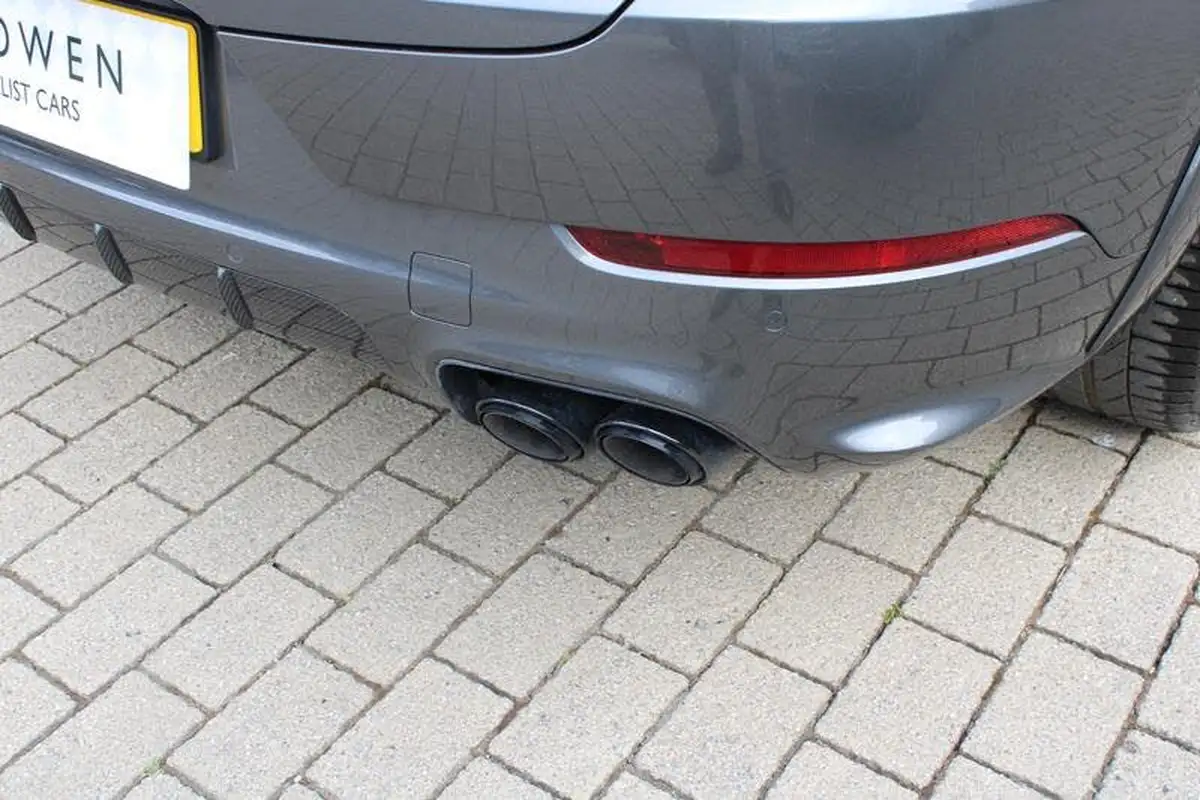 2022-porsche-cayenne-40-v8-turbo-s-e-hybrid-coupe-big-47