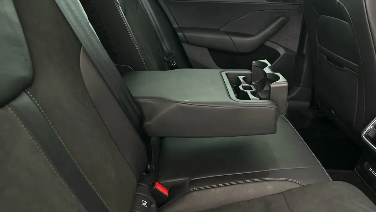 2022-skoda-octavia-20tdi-se-l-150ps-hatchback-big-38