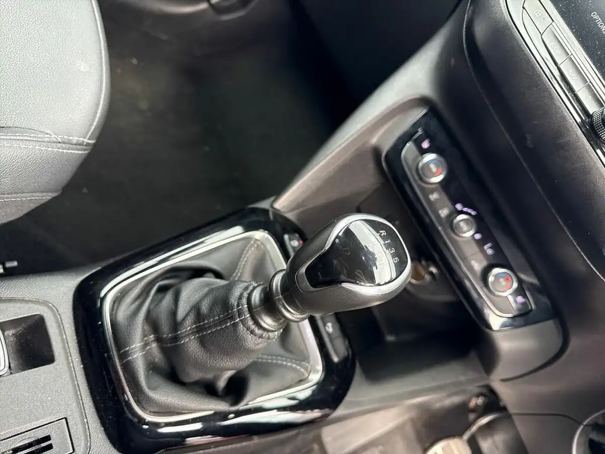 2022-vauxhall-corsa-12-turbo-ultimate-100ps-big-18